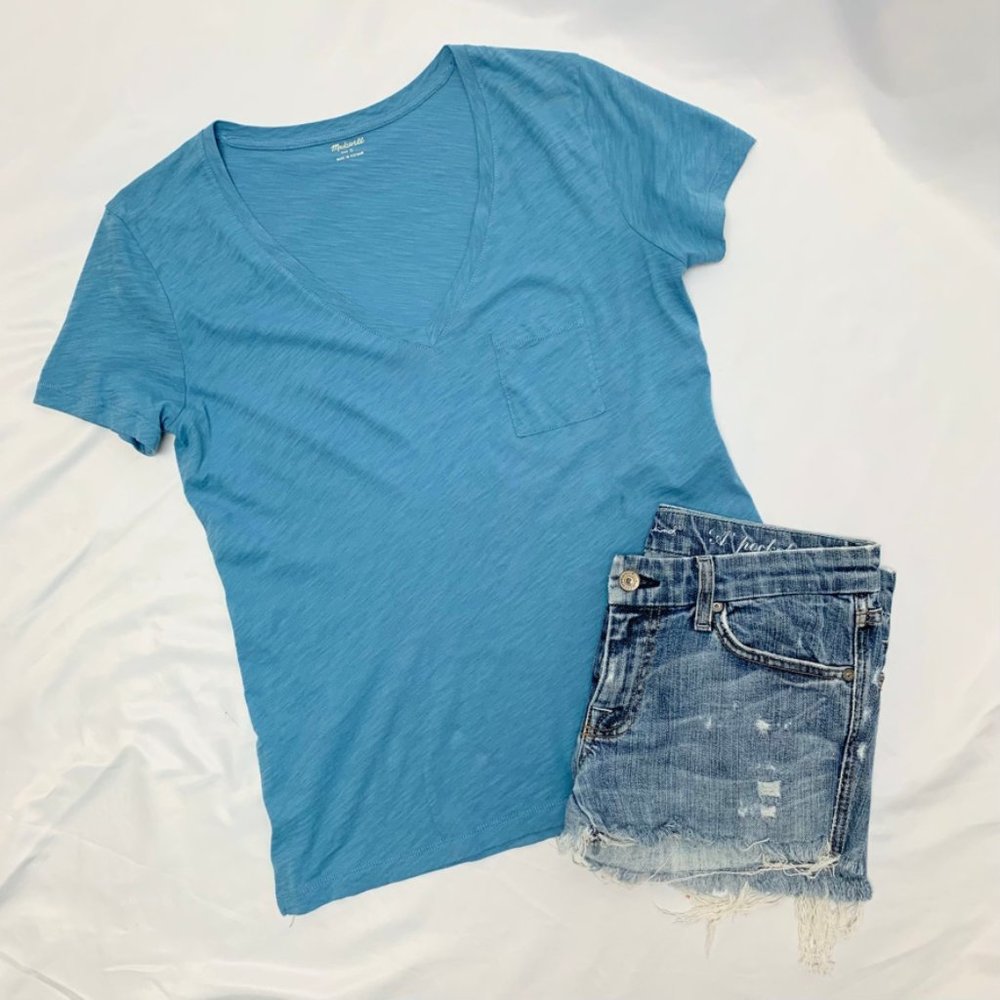 Madewell Light Blue V-Neck Short Sleeve Shirt Size Small